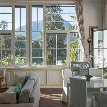 Vintage With Views * Bellagio